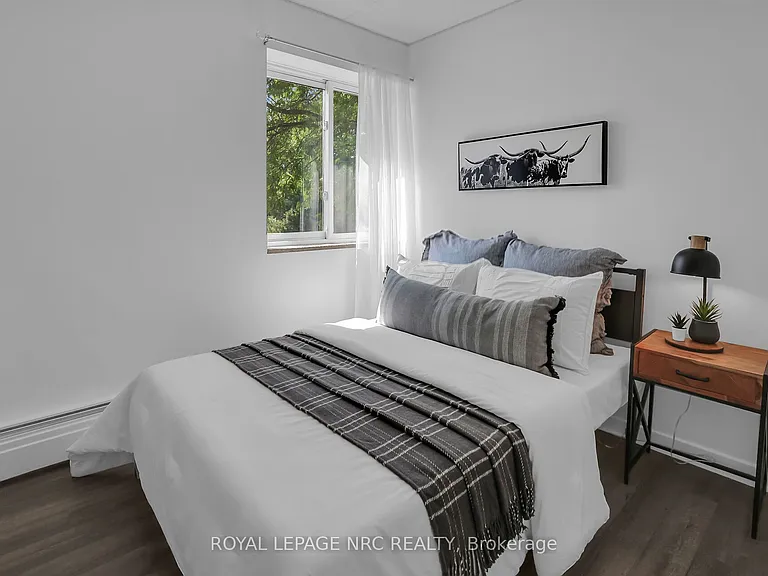196 Scott St #208 — Photo 16