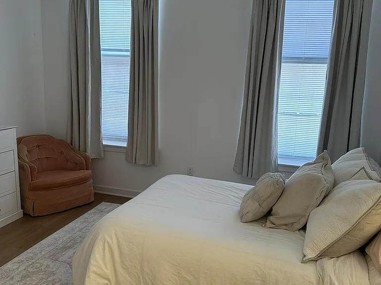 24-30 S Bank St #208 — Photo 17