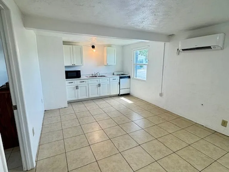 Summerwood Apartments — Photo 4