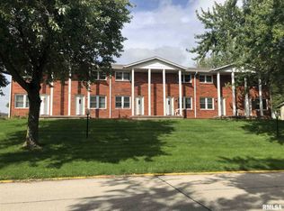 18 Park View Dr, Park View, IA 52748