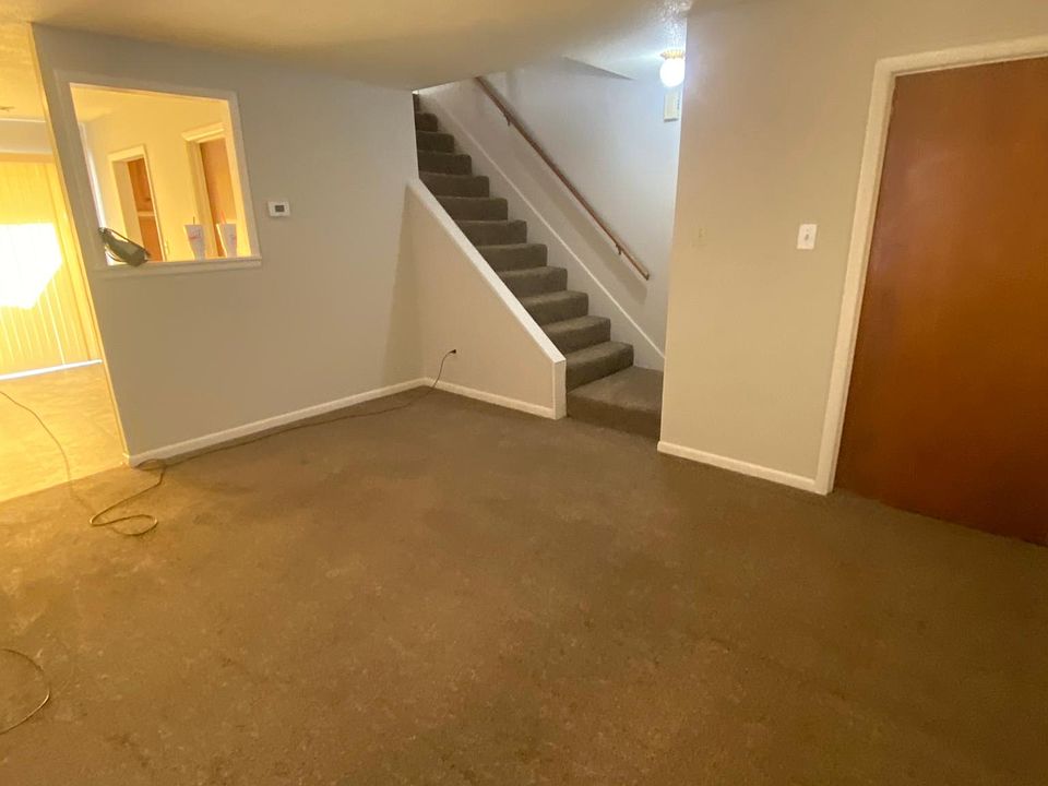 2nd image of 1319 Madden Rd
