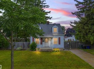 28015 Florence St, SAINT CLAIR SHORES, MI