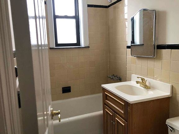 5th image of 32-82 42nd St #B3