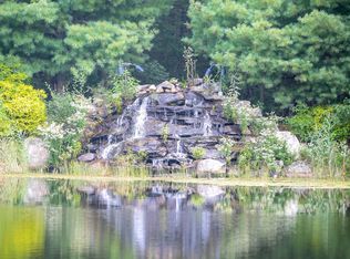 97 W Main St APT 22, Niantic, CT 06357