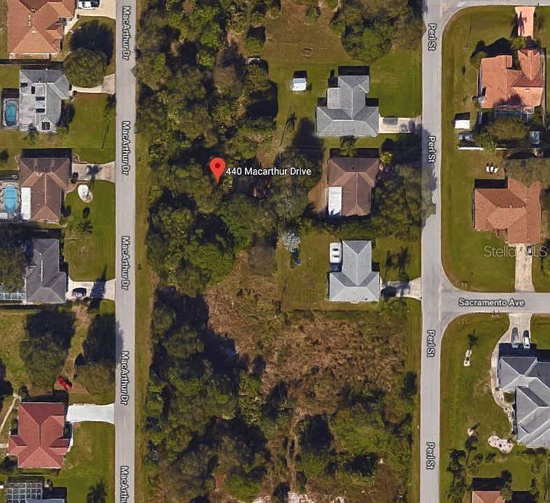2nd image of 440 Macarthur Dr