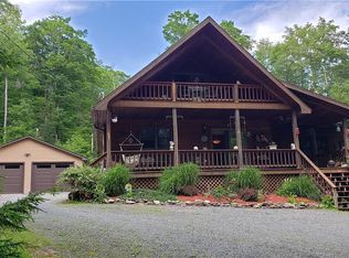 71 Forest Dr, Livingston Manor, NY 12758