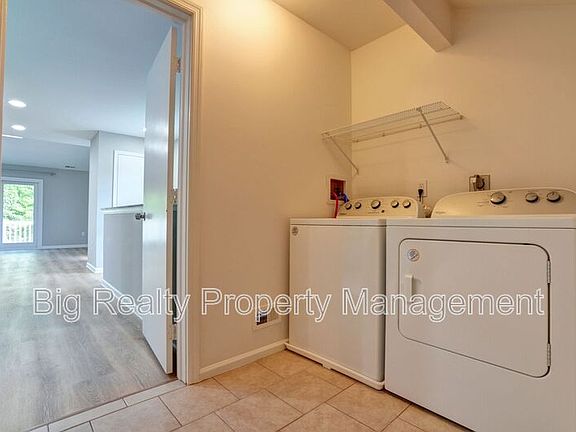 5th image of 1732 Rosewood Ct