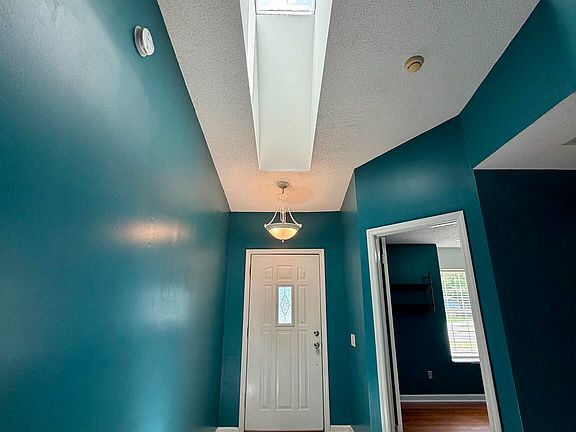 3rd image of 103 Colony Pines Dr