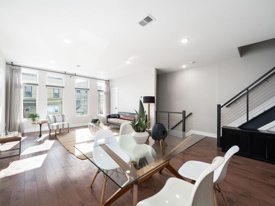74 Thorne St #2A, Jersey City, NJ 07307