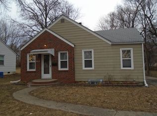 9112 E 68th Ter, Raytown, MO 64133