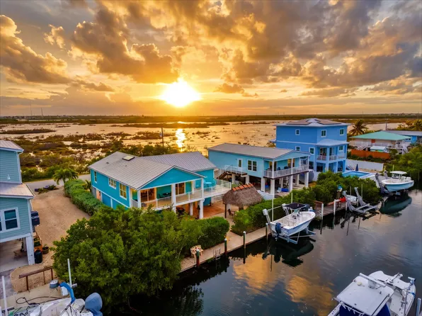 569 Pirates Rd, Little Torch Key, FL 33042