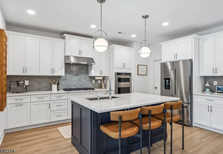 22 Flower Horn Blvd — Photo 12