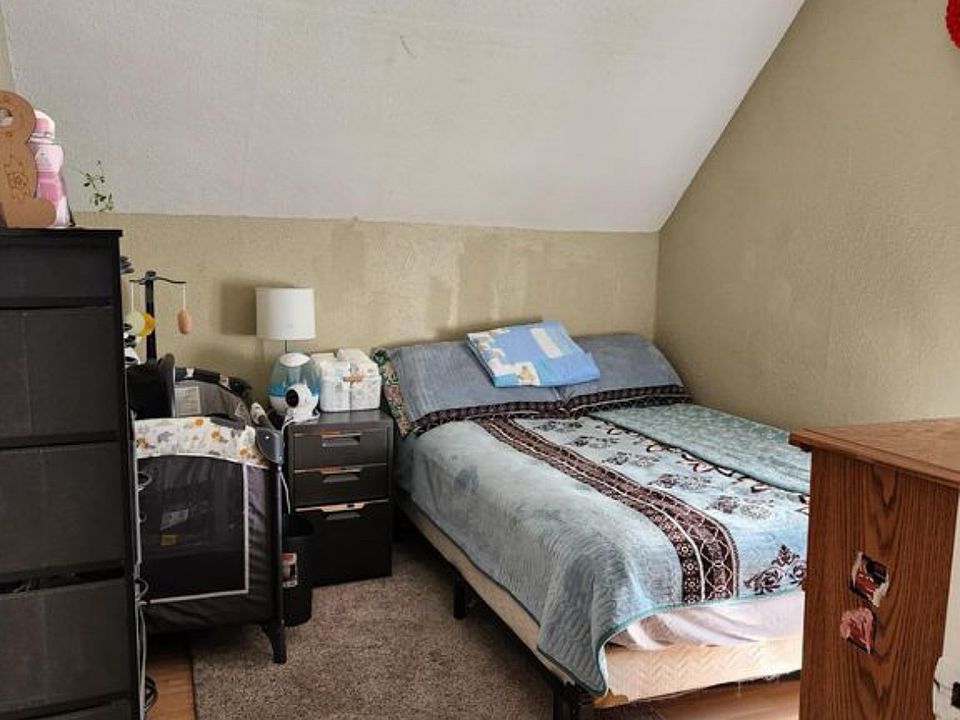 1st image of 2620 Quincy St NE #2