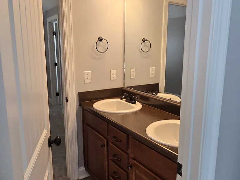 Full Bath 3 Jack and Jill Between Bedroom 4 and Bedroom 5