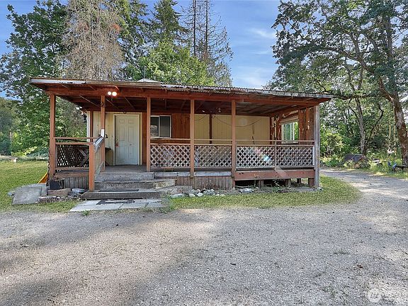 2nd image of 514 Huggins Greig Road S