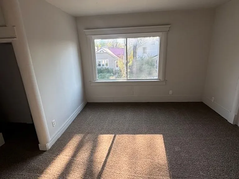 2712 Fox Ave — Photo 7