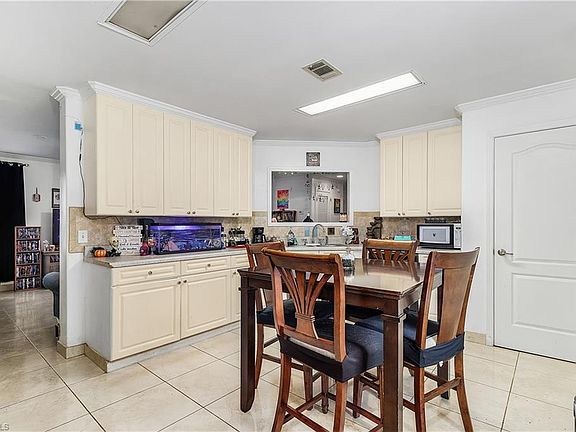4th image of 94 Diana Ave