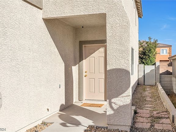 2nd image of 10418 Morning Drop Ave