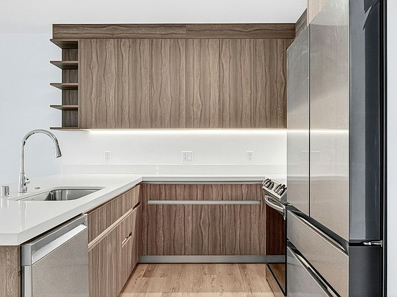 5th image of 1500 Rycroft St #2306