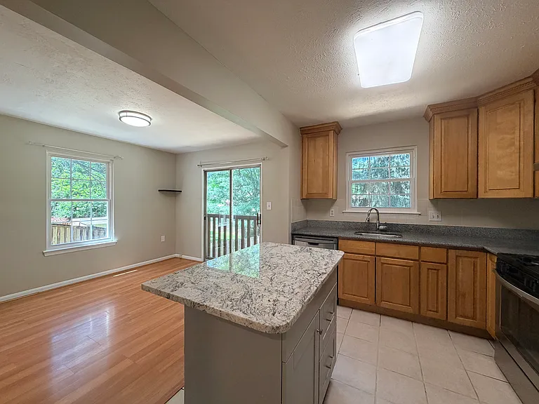 19533 Fetlock Dr — Photo 17