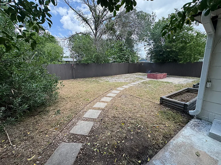 5410 Downs Dr — Photo 21