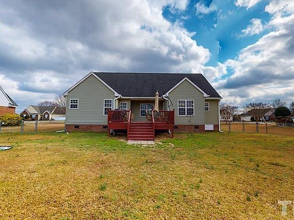 5th image of 307 Wesley Dr