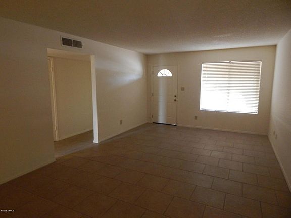 3rd image of 2815 W Villa Maria Dr