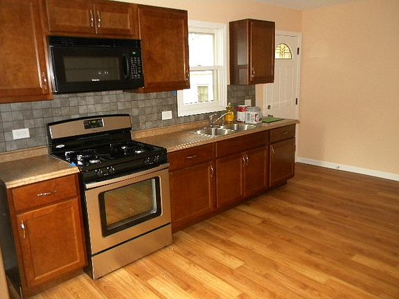 4th image of 511 Beechwood Dr