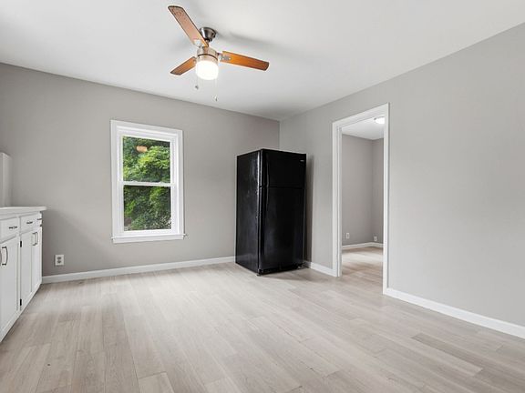 4th image of 20 Otis St Floor 2