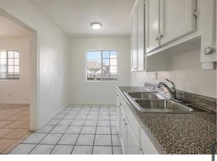 244 W 89th St, Los Angeles, CA 90003