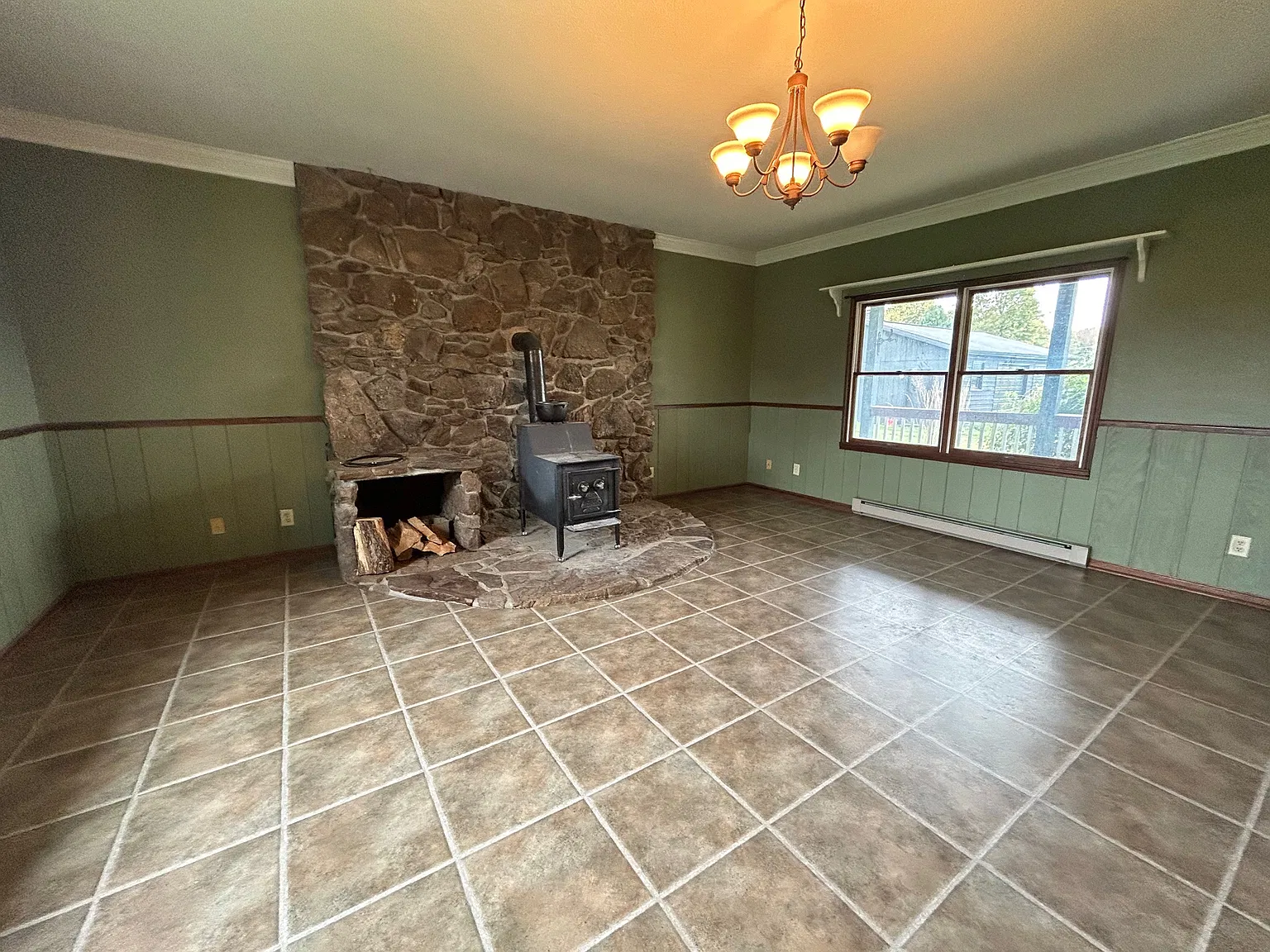 3 bed, 1800 sqft, $2,000 — Photo 4