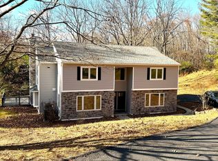 919 Briar Wood Cir, West Chester, PA 19380