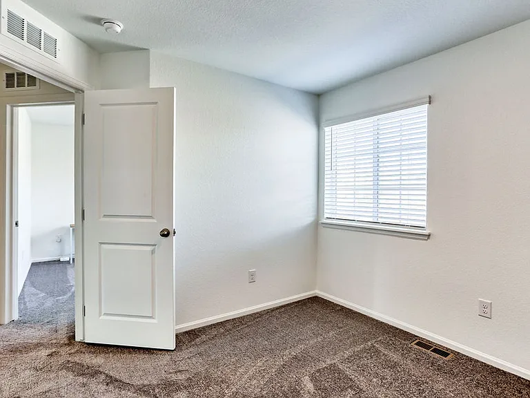 450 Tigercat Way — Photo 16