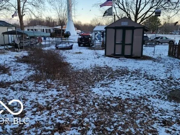 5155 Van Bibber Lake Est, Greencastle, IN 46135