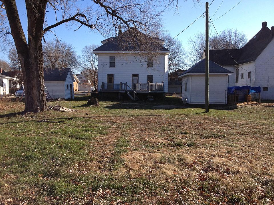 2nd image of 311 Broadway Ave