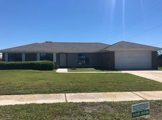 325 Porter Dr, Lynn Haven, FL 32444