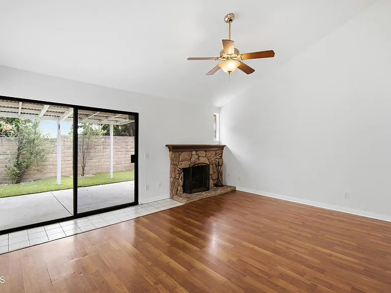 9026 Feather St — Photo 20