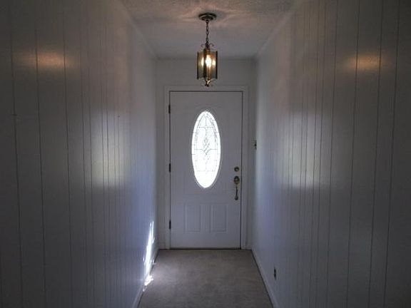 5th image of 117 Warwick Dr #2