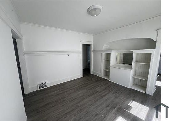 1st image of 3284 N 30th St