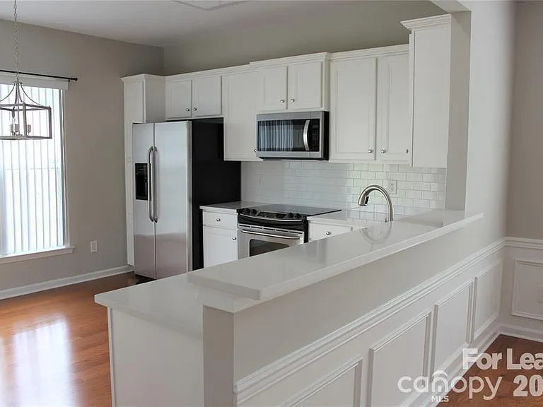 17534 Hawks View Dr — Photo 7