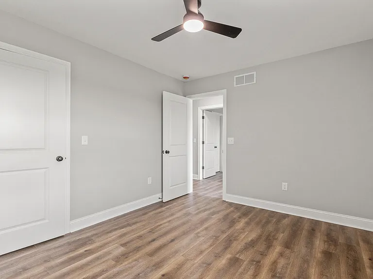 5009 Melana Way — Photo 19