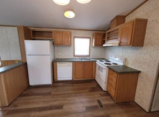 115 Sharon Rd TRAILER 33, Syracuse, NY 13209