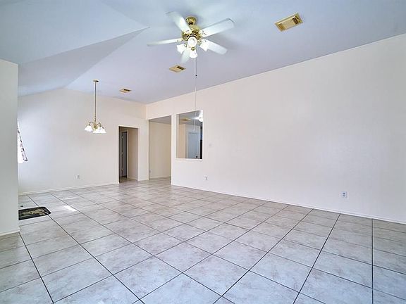4th image of 13415 Knightsway Dr