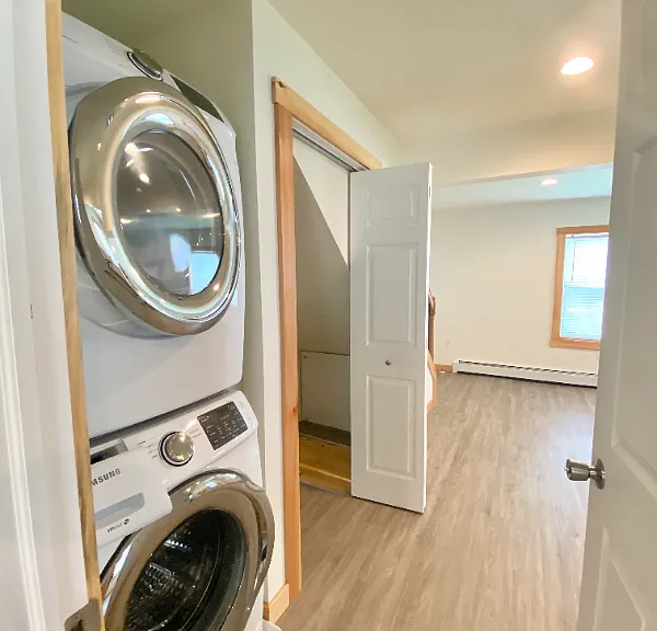 1016 Vine St — Photo 2