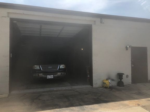 Garage Door Entry/Storage