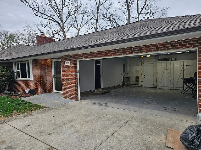 6231 Highland Dr — Photo 3