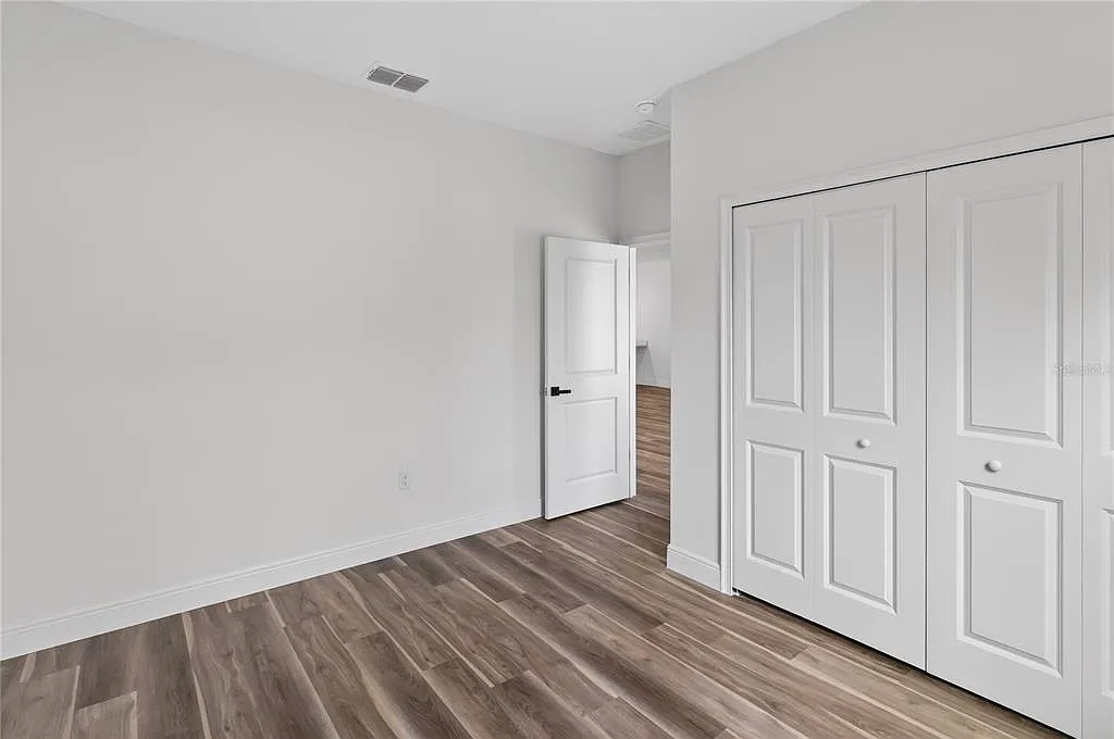 4 bed, 2.0 bath, 1833 sqft, $1,950 — Photo 3