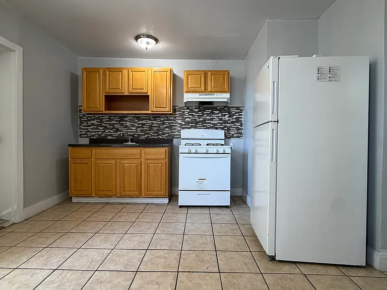 28 Orchard Pl #1E — Photo 7