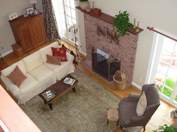 Two Story Great Room w/Fireplace