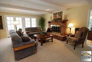 4th image of 1647 Larkfield Ave